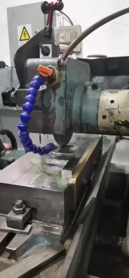 Lavorazione CNC personalizzata di parti dell'alloggiamento in alluminio con incisione laser